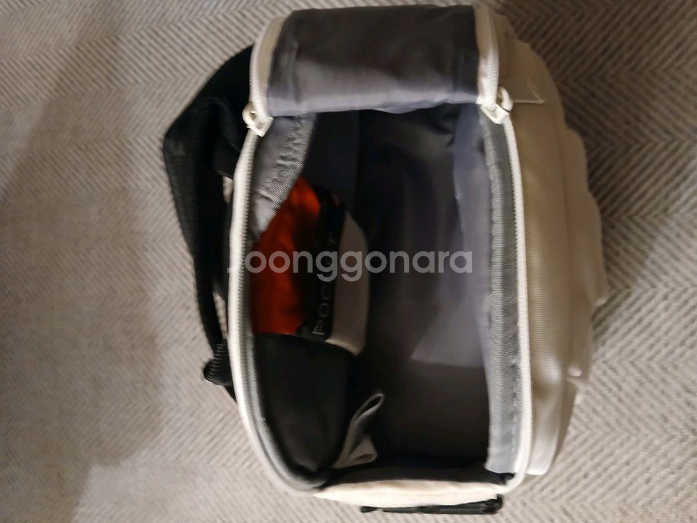 맨프로토 카메라 가방 슬링백 팝니다--5