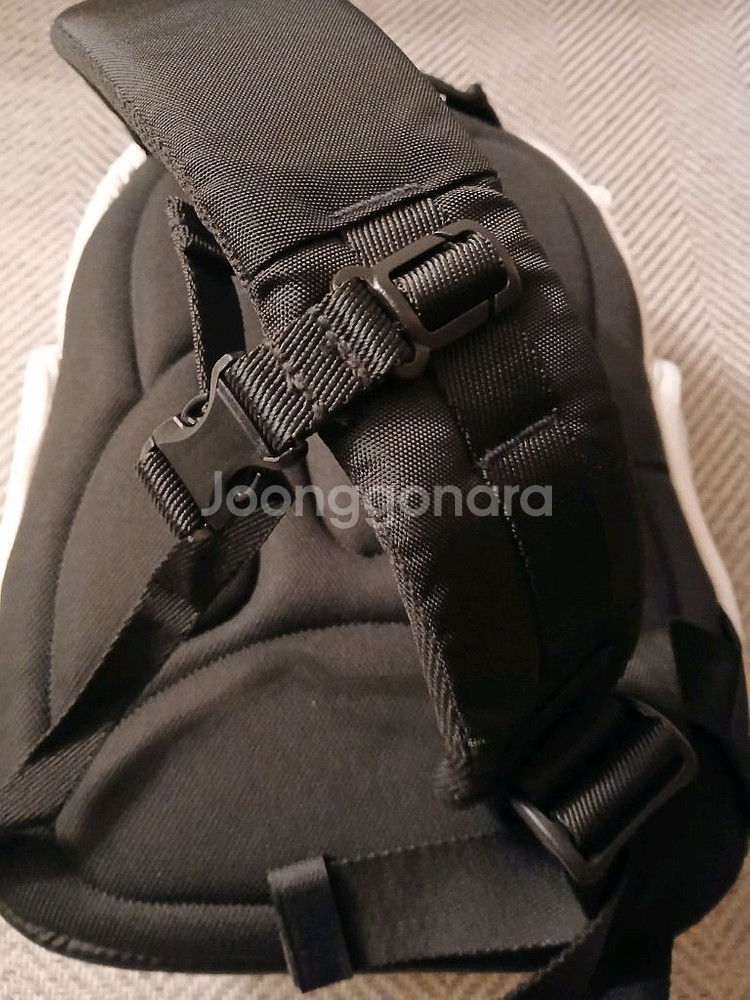 맨프로토 카메라 가방 슬링백 팝니다--8