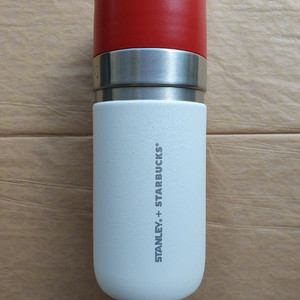 스타벅스 SS 21 크리스마스 스탠리 고 보온병 500