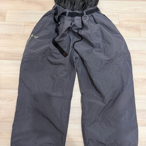 스페셜게스트 스노우보드복 슈퍼와이드 팬츠 판매 합니다