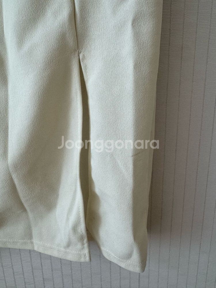 화이트 원피스 프리사이즈 택포5천--7