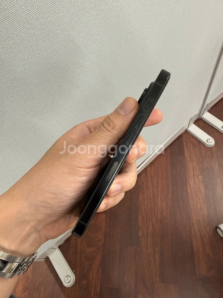 아이폰17프로 블랙티타늄 128GB--2