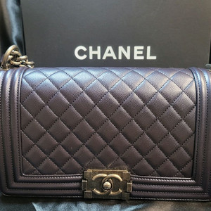 샤넬 보이백 (정품) 캐비어 빈티지 네이비 미듐