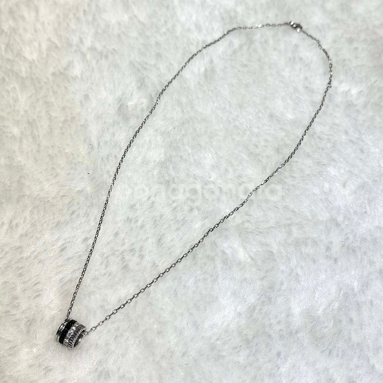 부쉐론 WG 콰트로 블랙에디션 목걸이-H102401--4