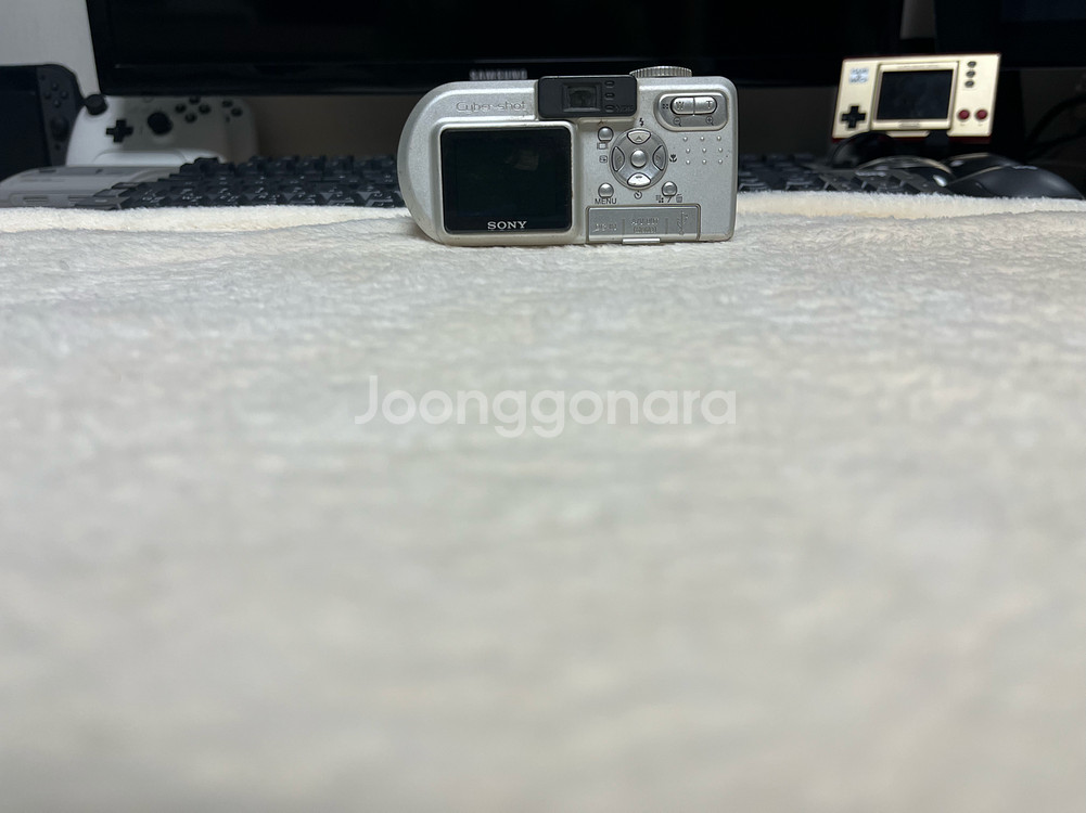 Sony 사이버샷 DSC-P8 빈티지 디카 판매합니다--2