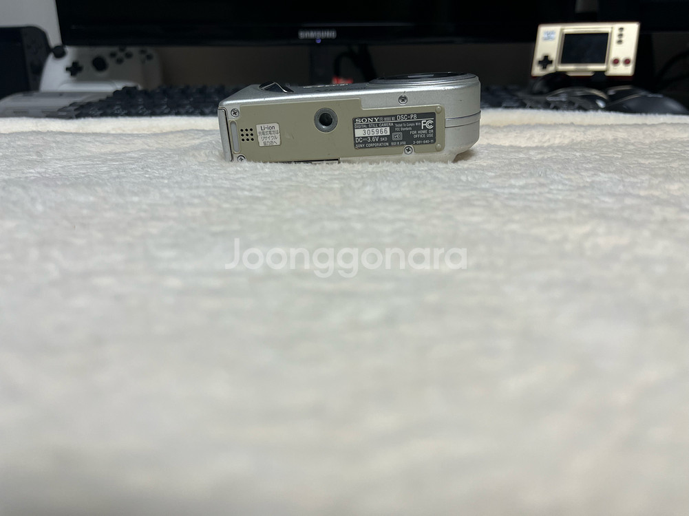 Sony 사이버샷 DSC-P8 빈티지 디카 판매합니다--5
