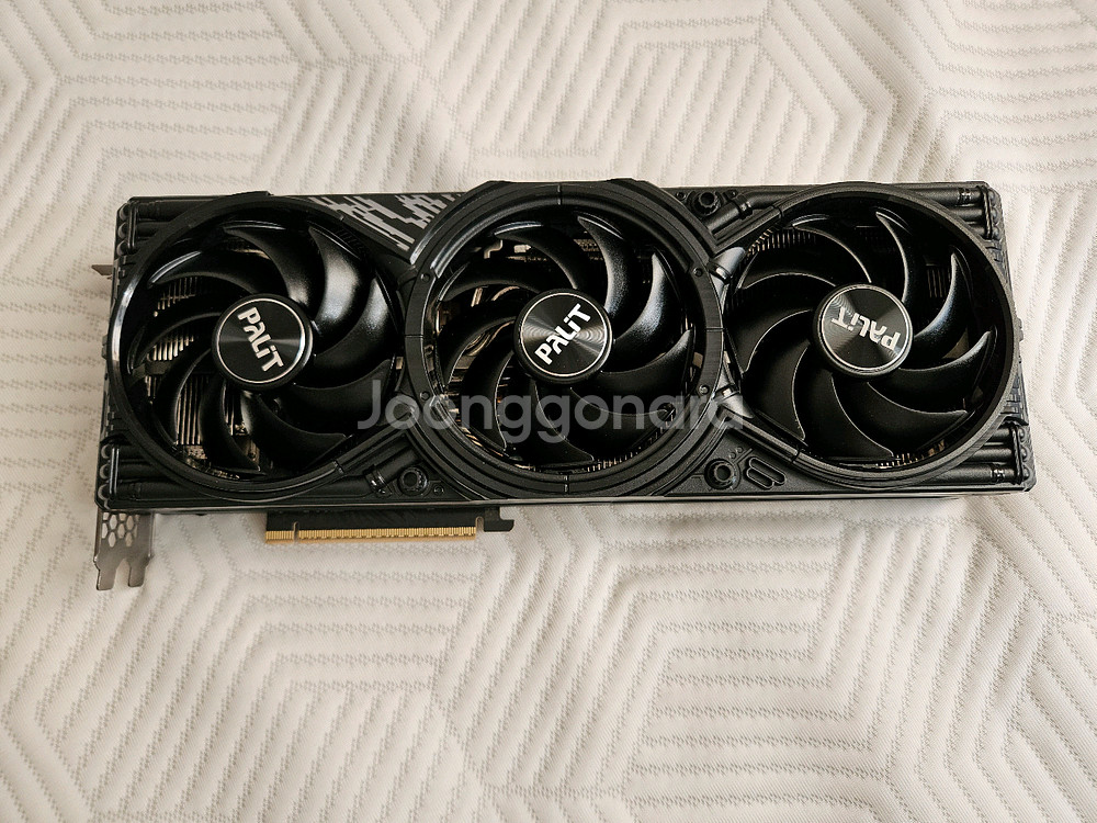 이엠텍 PALIT 지포스 RTX5070Ti 게이밍프로--2