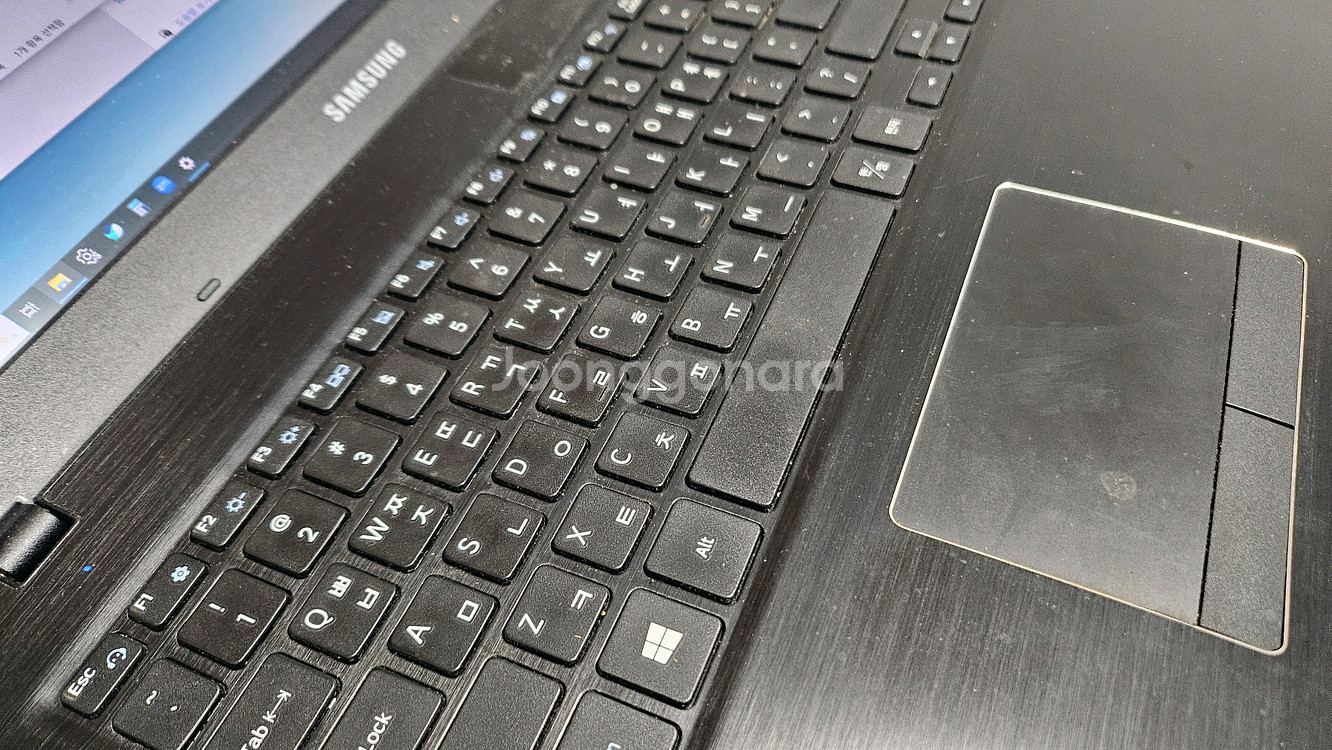삼성 노트북 i5 6200U 15.6인치--1