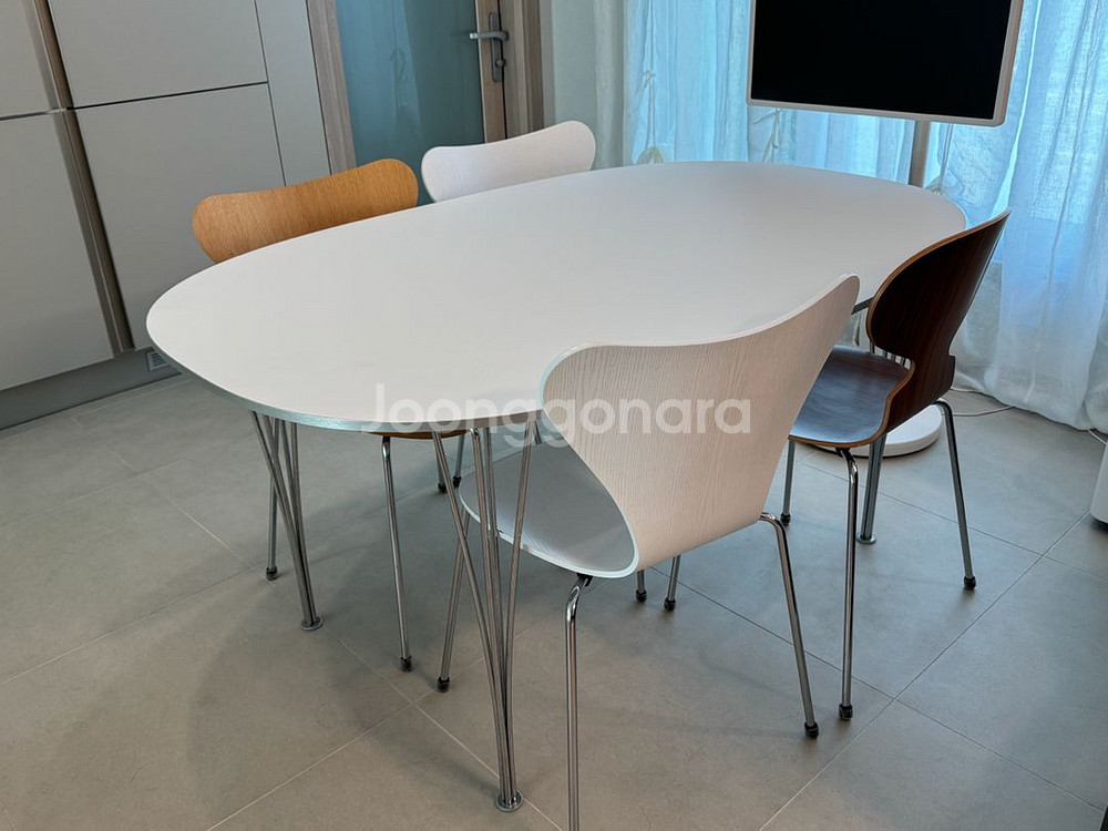 프리츠한센 슈퍼엘립티컬 B612 식탁 테이블--0