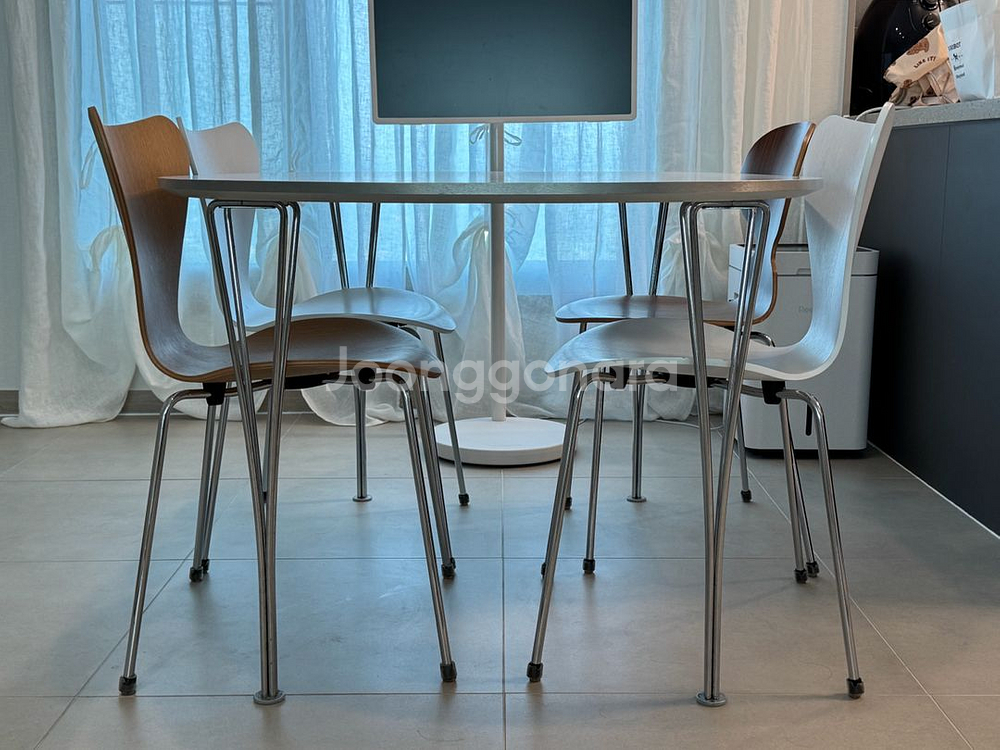 프리츠한센 슈퍼엘립티컬 B612 식탁 테이블--2