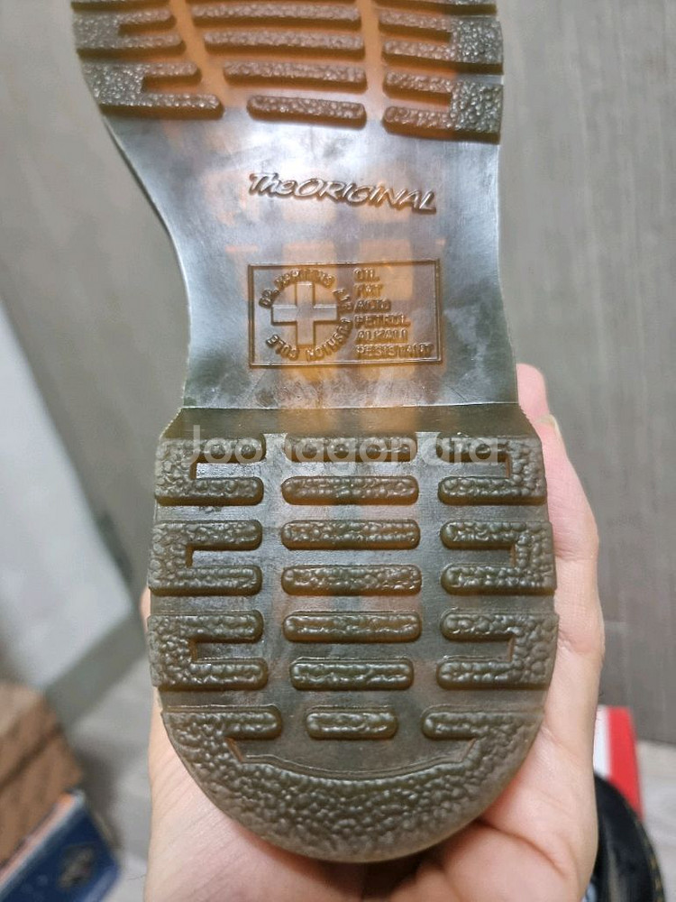 택포)닥터마틴 8홀 1460 230 사이즈--5