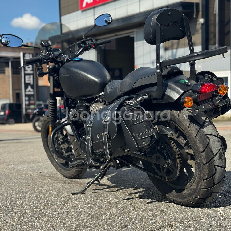 신차급 아퀼라300 24년형 준튜닝 바이크 판매합니다--4