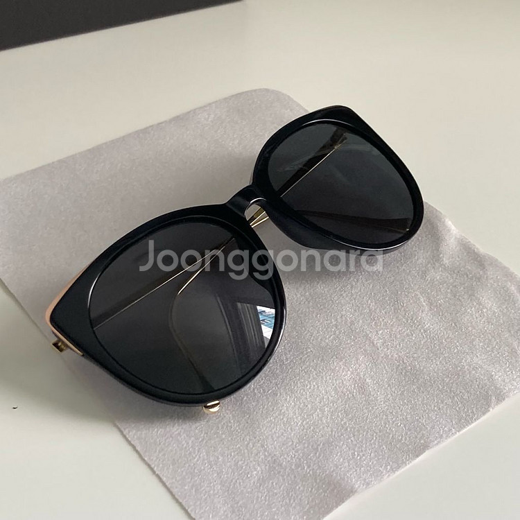 톰포드 선글라스--1