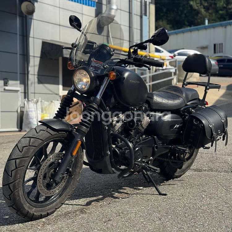 신차급 아퀼라300 24년형 준튜닝 바이크 판매합니다--6