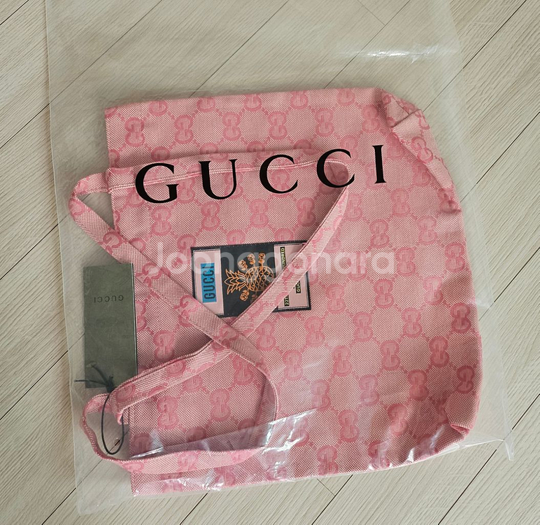 구찌 뷰티 기프트 GG 인터로킹 로고 에코백 숄더백--0