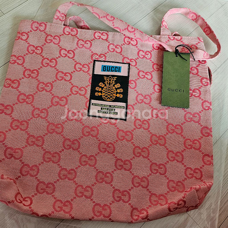 구찌 뷰티 기프트 GG 인터로킹 로고 에코백 숄더백--7