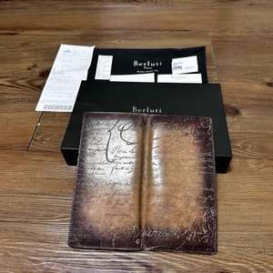 벨루티 장지갑