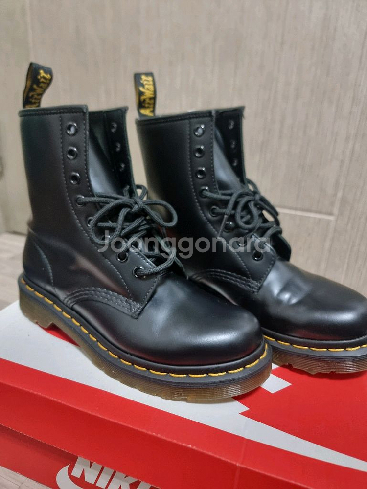 택포)닥터마틴 8홀 1460 230 사이즈--0