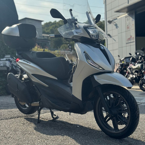 비버리400s 23년식 2채널 블박 출퇴근용 판매합니다