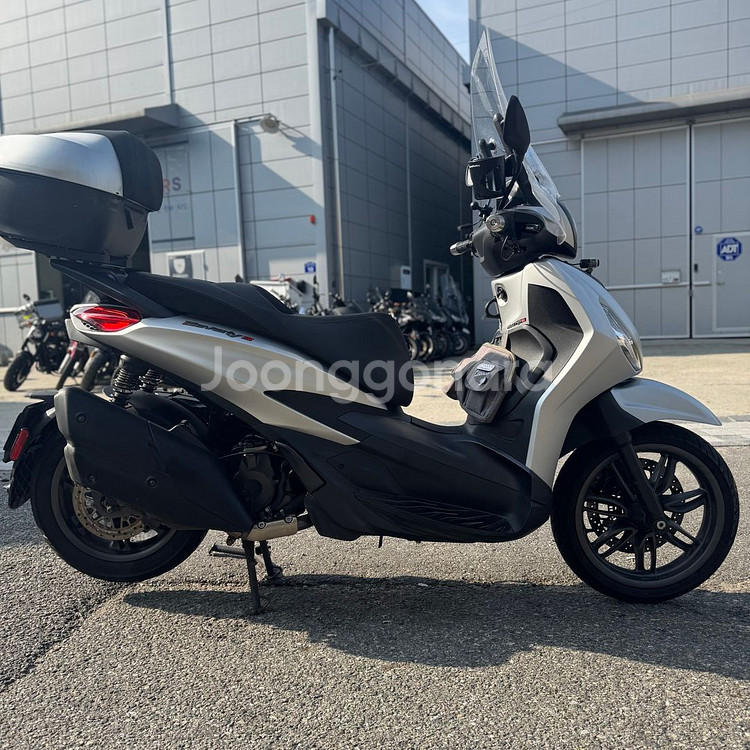 비버리400s 23년식 2채널 블박 출퇴근용 판매합니다--1