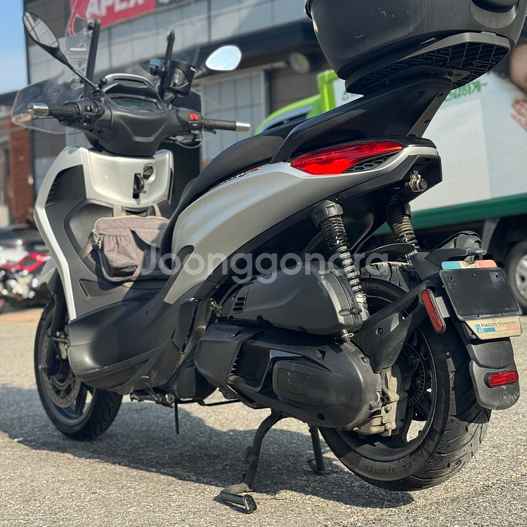 비버리400s 23년식 2채널 블박 출퇴근용 판매합니다--4