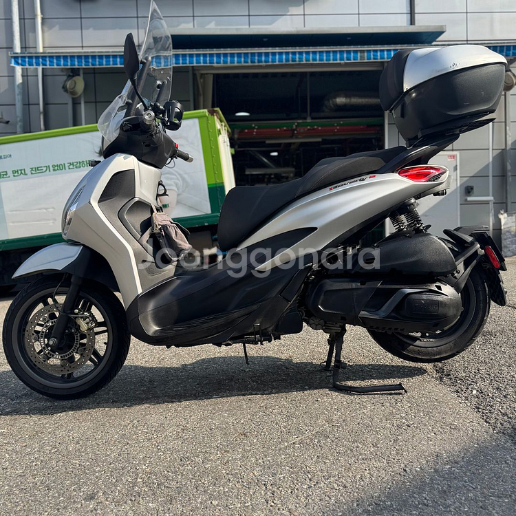 비버리400s 23년식 2채널 블박 출퇴근용 판매합니다--5