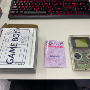 구형 게임보이 DMG-01 클리어 판매합니다