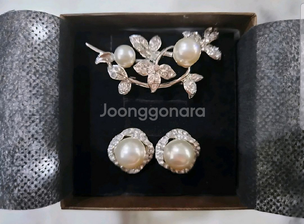 [새상품/청담 예물] 진주 귀걸이와 브러치--0