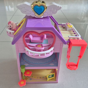 캐치티니핑 하우스