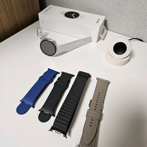 갤럭시 워치8 40mm + 스트랩, 충전기 세트