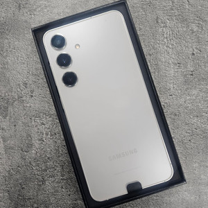 S급 갤럭시S24 대소량판매 도매가 중고폰