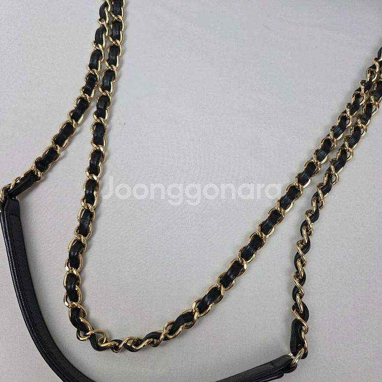 샤넬 마드모아젤 플랩백 쉽스킨--9