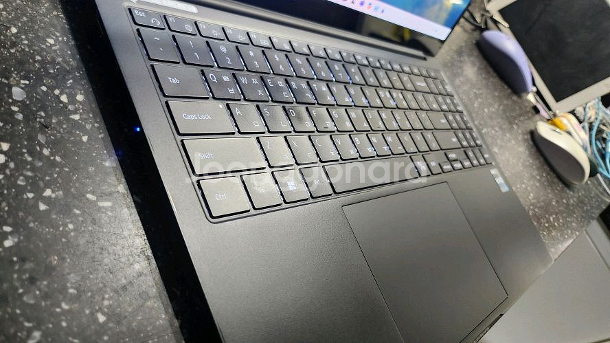 삼성 풀스펙 듀얼 그래픽 갤럭시북2 프로/램32G,2T--6