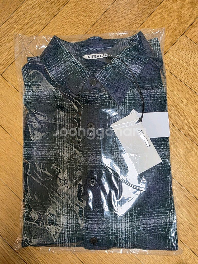 오라리 에어리 울 체크 셔츠 판매합니다--1