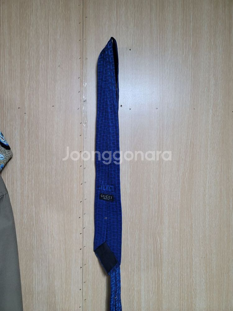 구찌 넥타이--1