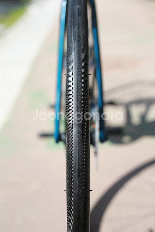 *가격인하*22년 트렉 TREK FX4 카본 M 사이즈 하이브리드--9