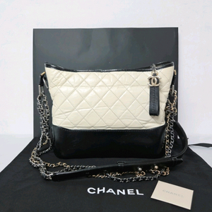 샤넬 가브리엘 호보백 카프스킨