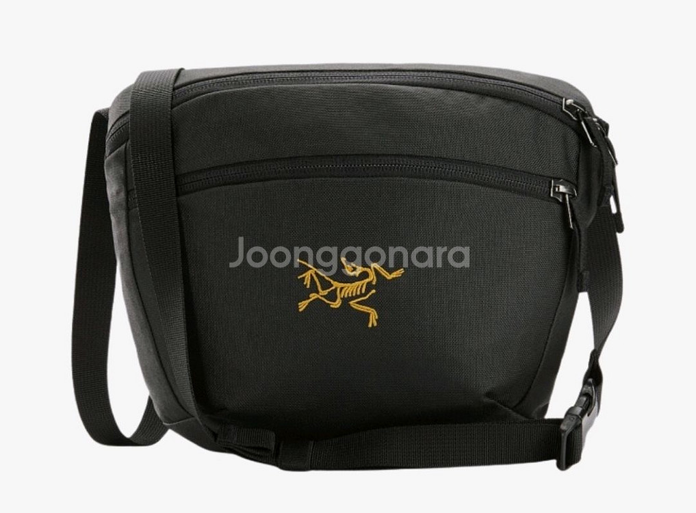 아크테릭스 맨티스 2 웨이스트팩 24K 블랙 팝니다.--0