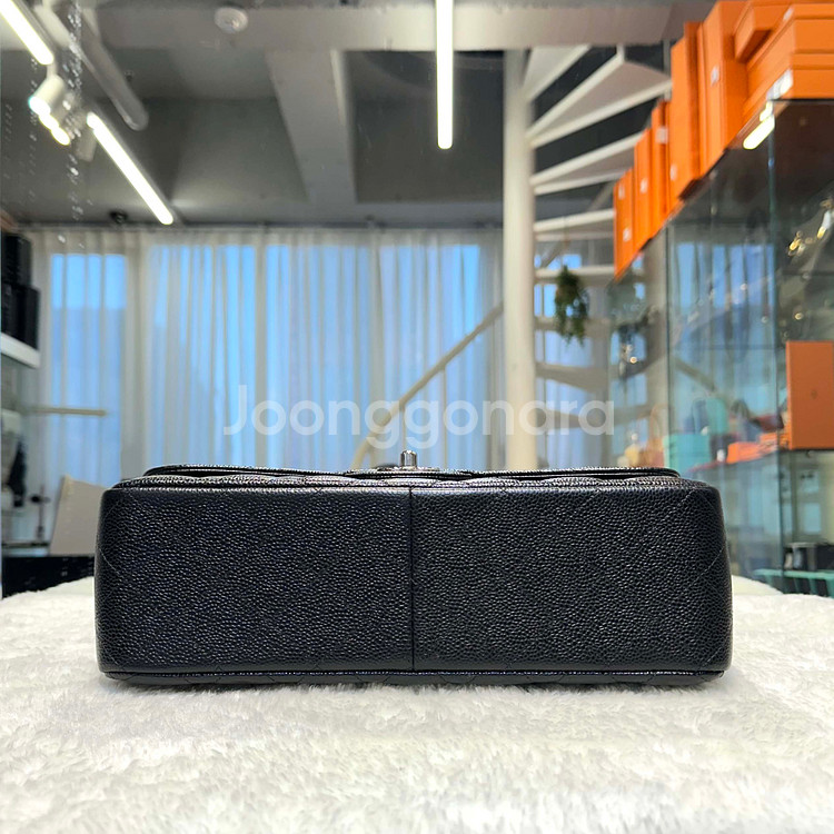 샤넬 클래식 캐비어 플랩백 블랙/은장-H102801--2