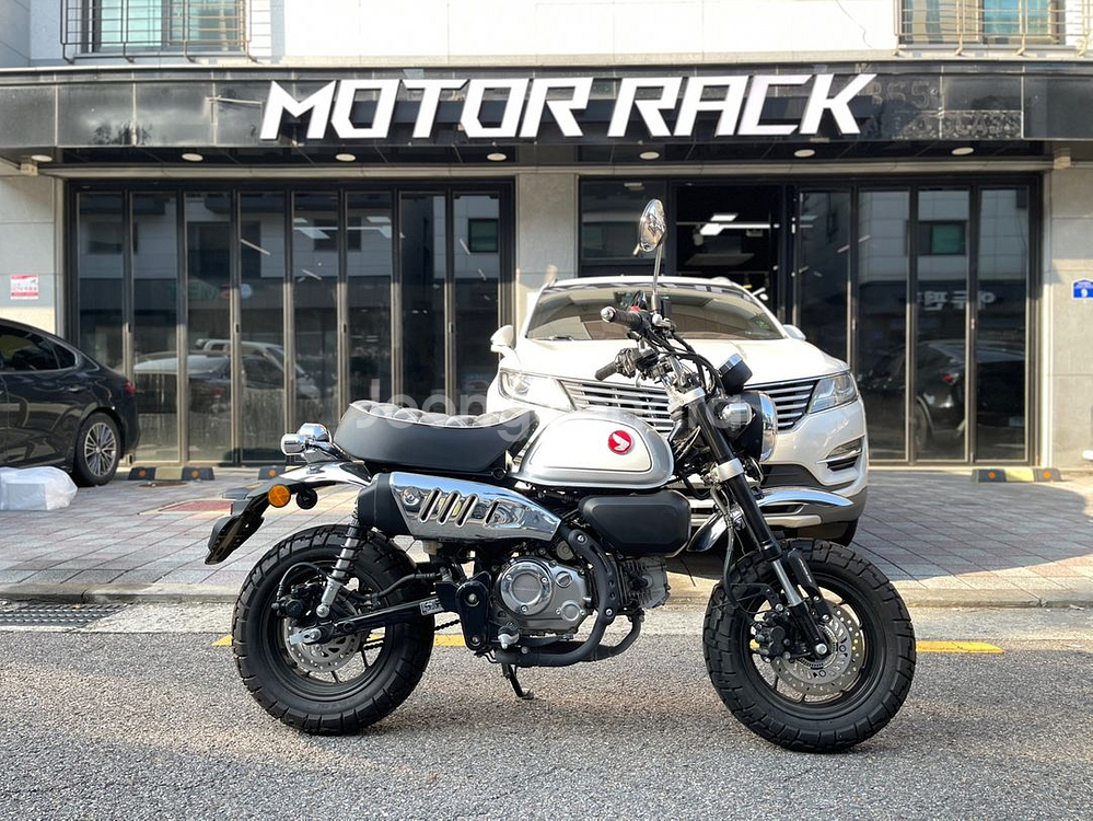 혼다 몽키125 24년식 800km 극신차급 블랙 판매--0