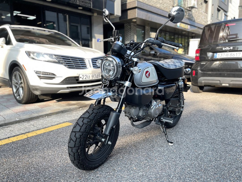 혼다 몽키125 24년식 800km 극신차급 블랙 판매--6
