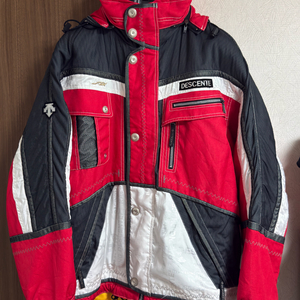 (110) 정품 남성용 데상트 스키 자켓 스키복