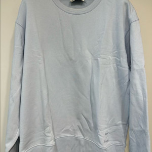 아크네 하늘색 맨투맨팔아요