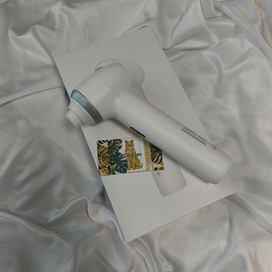 메디큐브 울트라튠 40.68 (최근 구매 거의 새것)