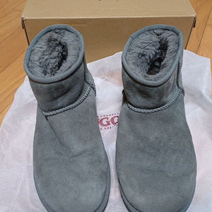 UGG 어그 클래식 미니 부츠 250mm