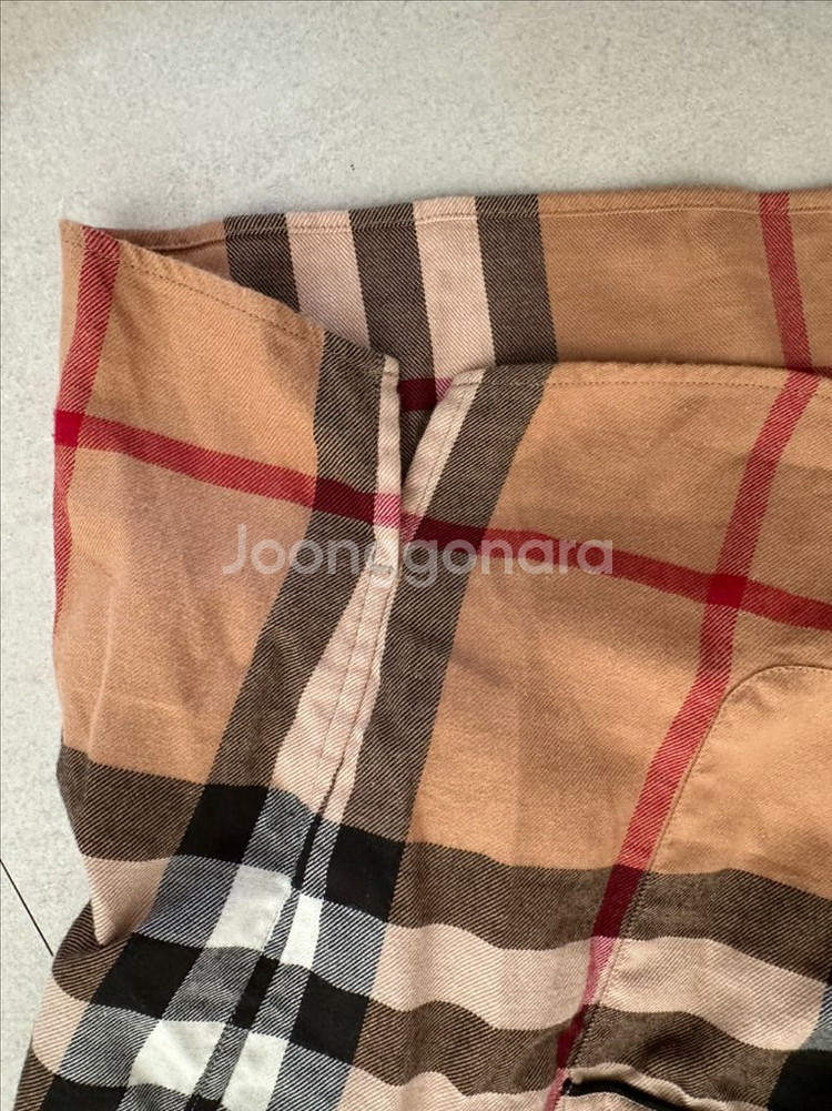 버버리 체크셔츠팔아요--2