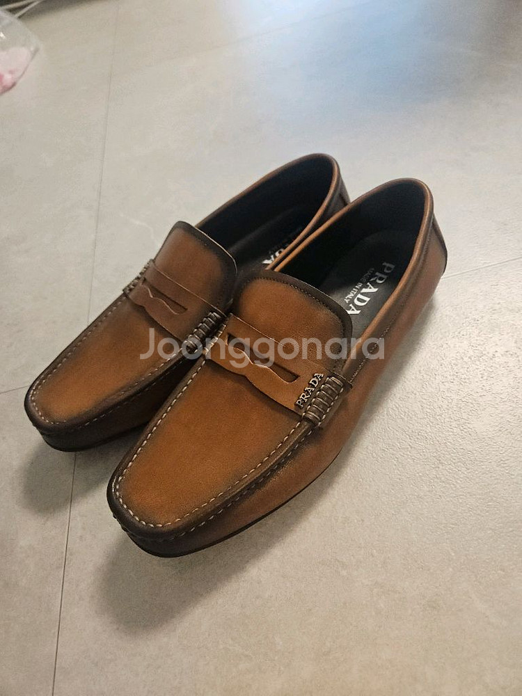 프라다 로퍼 270-275--0