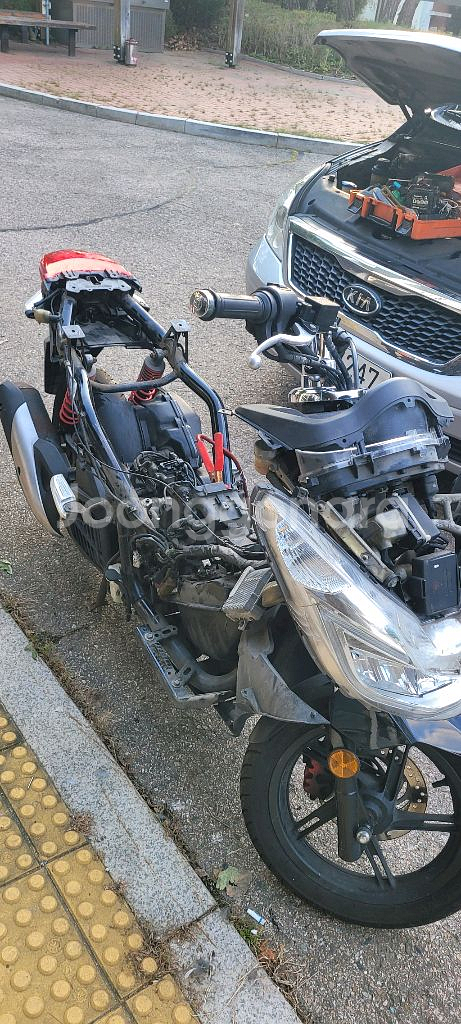 pcx125 2018년식 팝니다--2