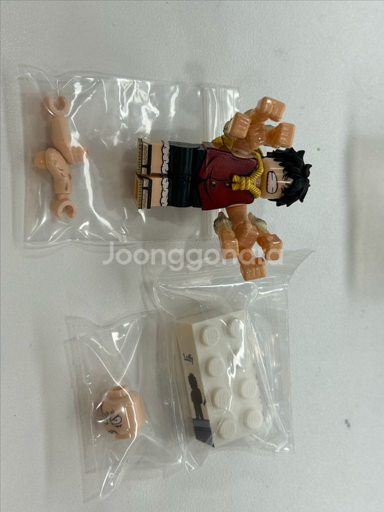 레고 커스텀 뉴월드 에니에스로비 루피 판매합니다.--0