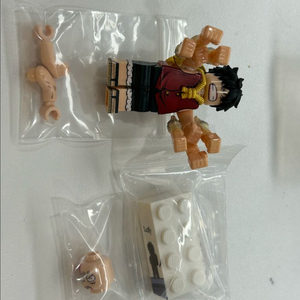 레고 커스텀 뉴월드 에니에스로비 루피 판매합니다.